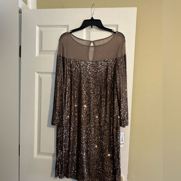 Rmrichards.NYC - Picture 1 of 3